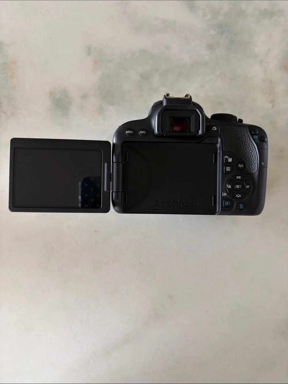 Canon EOS Rebel T7i DSLR Camera Body only-Black + 3 Batteries & Charger